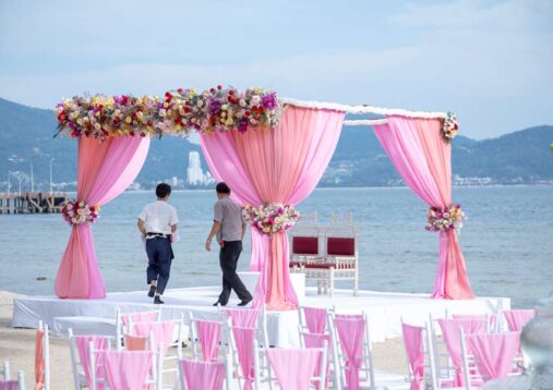 beach wedding in Thailand